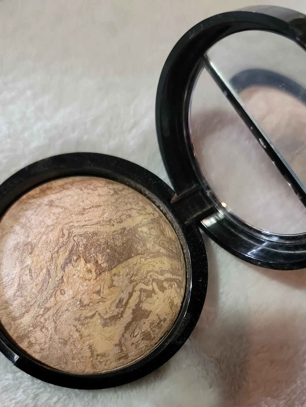 Laura Geller glow foundation complexion